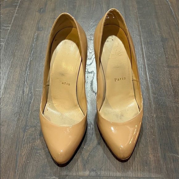 Christian Louboutin Beige Patent Leather Pumps Size 36 1/2 - Picture 3 of 7